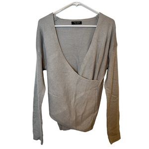 VUTTI GRAY CRISSCROSS KNIT SWEATER size L C1-227